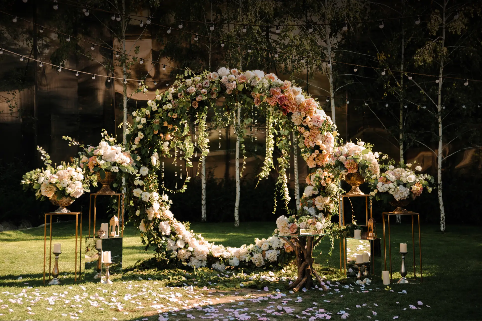 Blomsterarrangemang vid bröllop